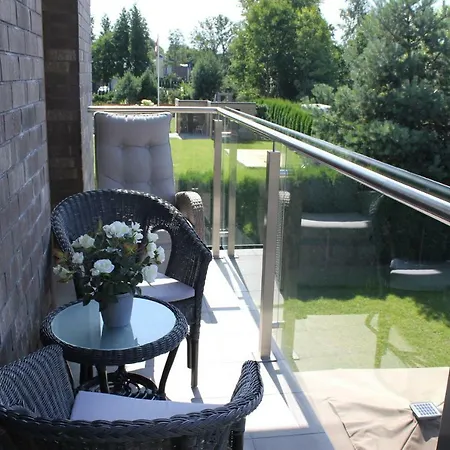 Osia Osia Royal 팔랑가