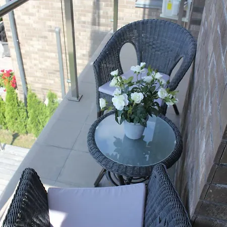 Osia Osia Royal 팔랑가